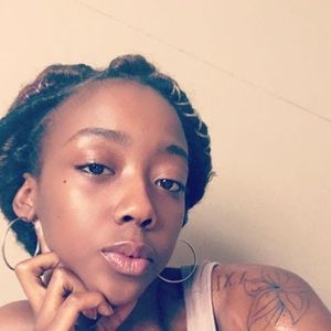 Meet your Posher, Destiny